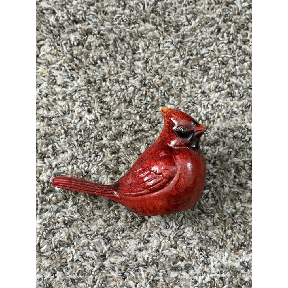 Red Cardinal Resin Figurine Garden‎ Christmas Decor Collectable TII Collection